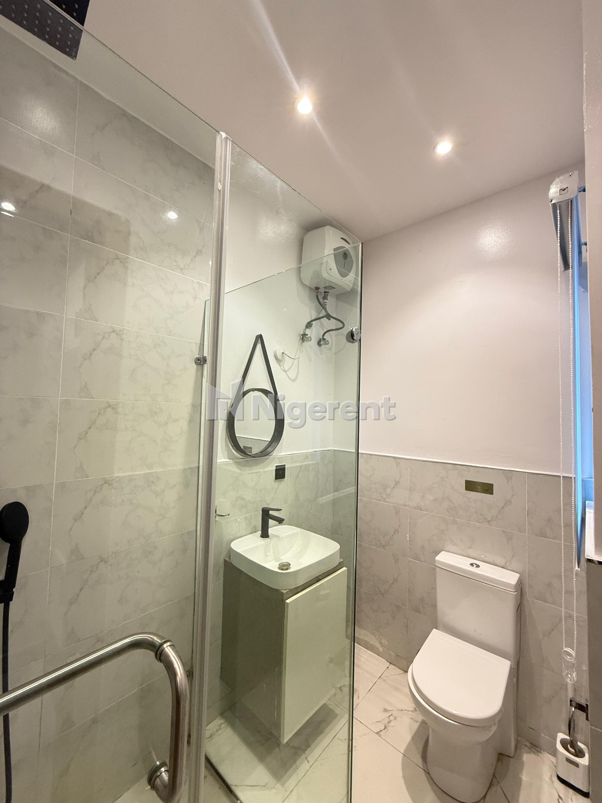 Yellow Ezra - 1-Bedroom Shortlet