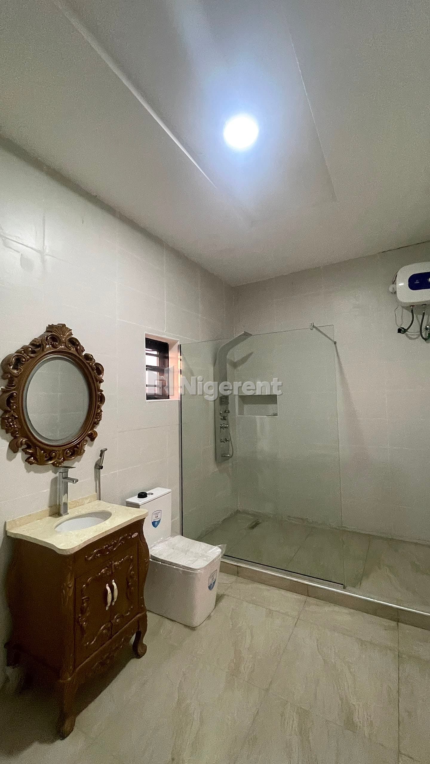 MASSIVE FULLY DETACHED  6BDR  DUPLEX + BQ  IN PEACEFUL CODE IN / CODE OUT PLEASANT ESTATE AT CHEVRON ALTERNATIVE