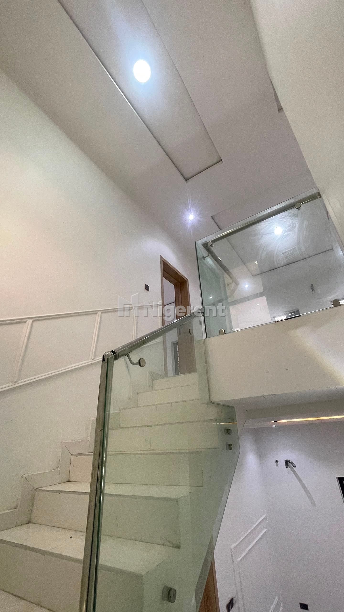 MASSIVE FULLY DETACHED  6BDR  DUPLEX + BQ  IN PEACEFUL CODE IN / CODE OUT PLEASANT ESTATE AT CHEVRON ALTERNATIVE