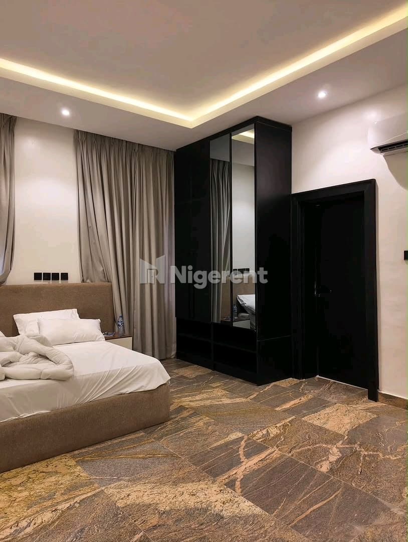 5 Bedroom LUXURY