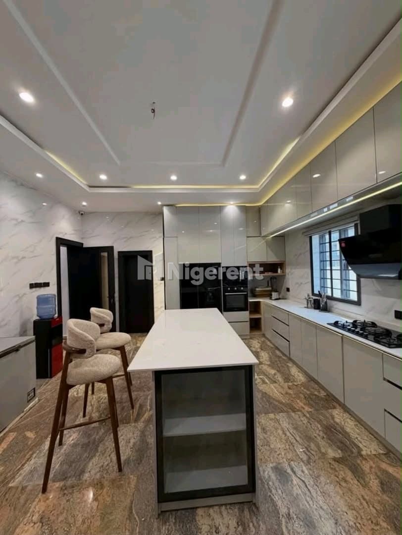 5 Bedroom LUXURY