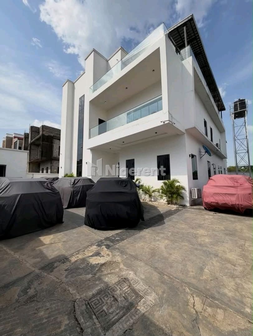 5 Bedroom LUXURY