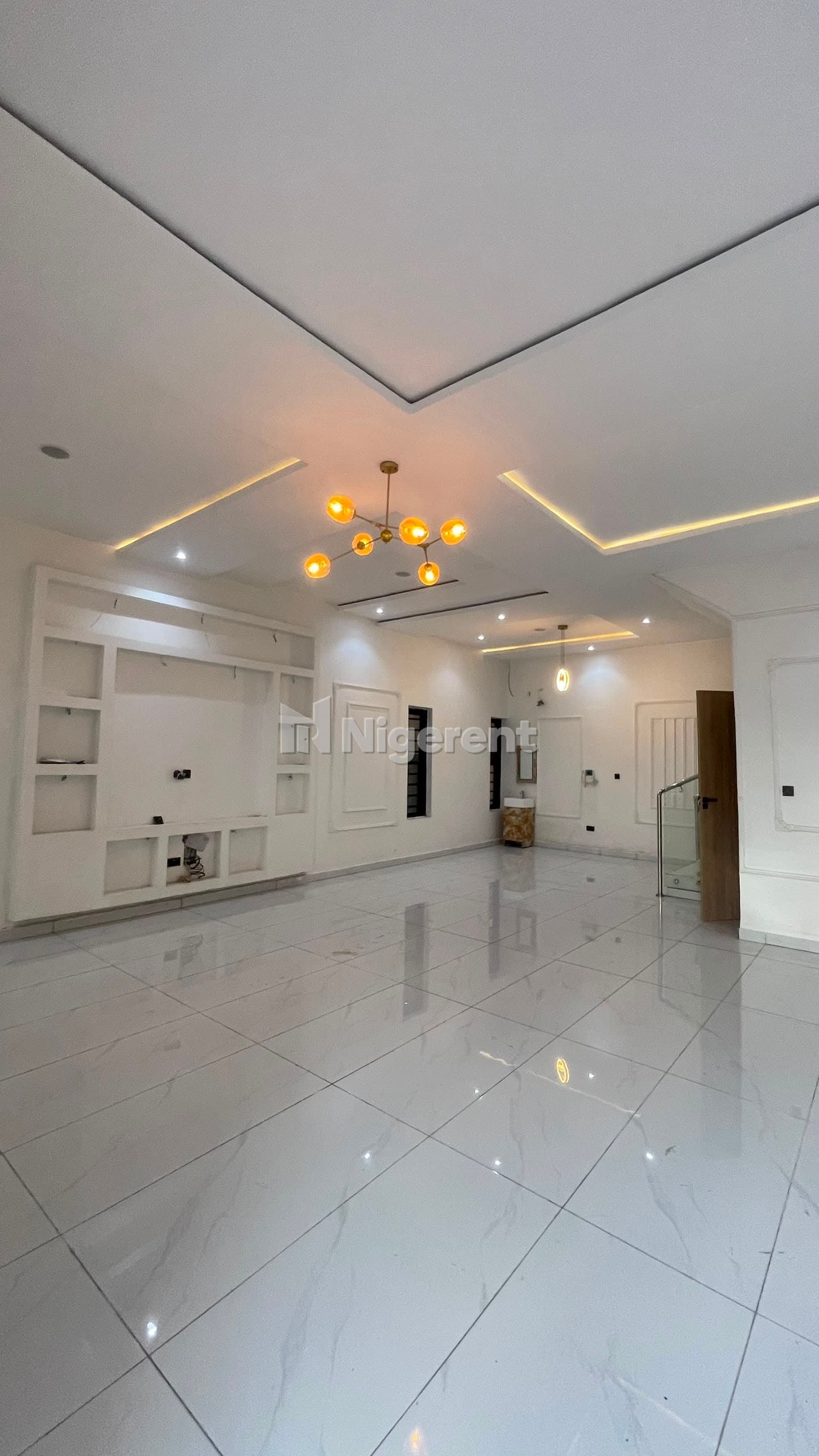MASSIVE FULLY DETACHED  6BDR  DUPLEX + BQ  IN PEACEFUL CODE IN / CODE OUT PLEASANT ESTATE AT CHEVRON ALTERNATIVE