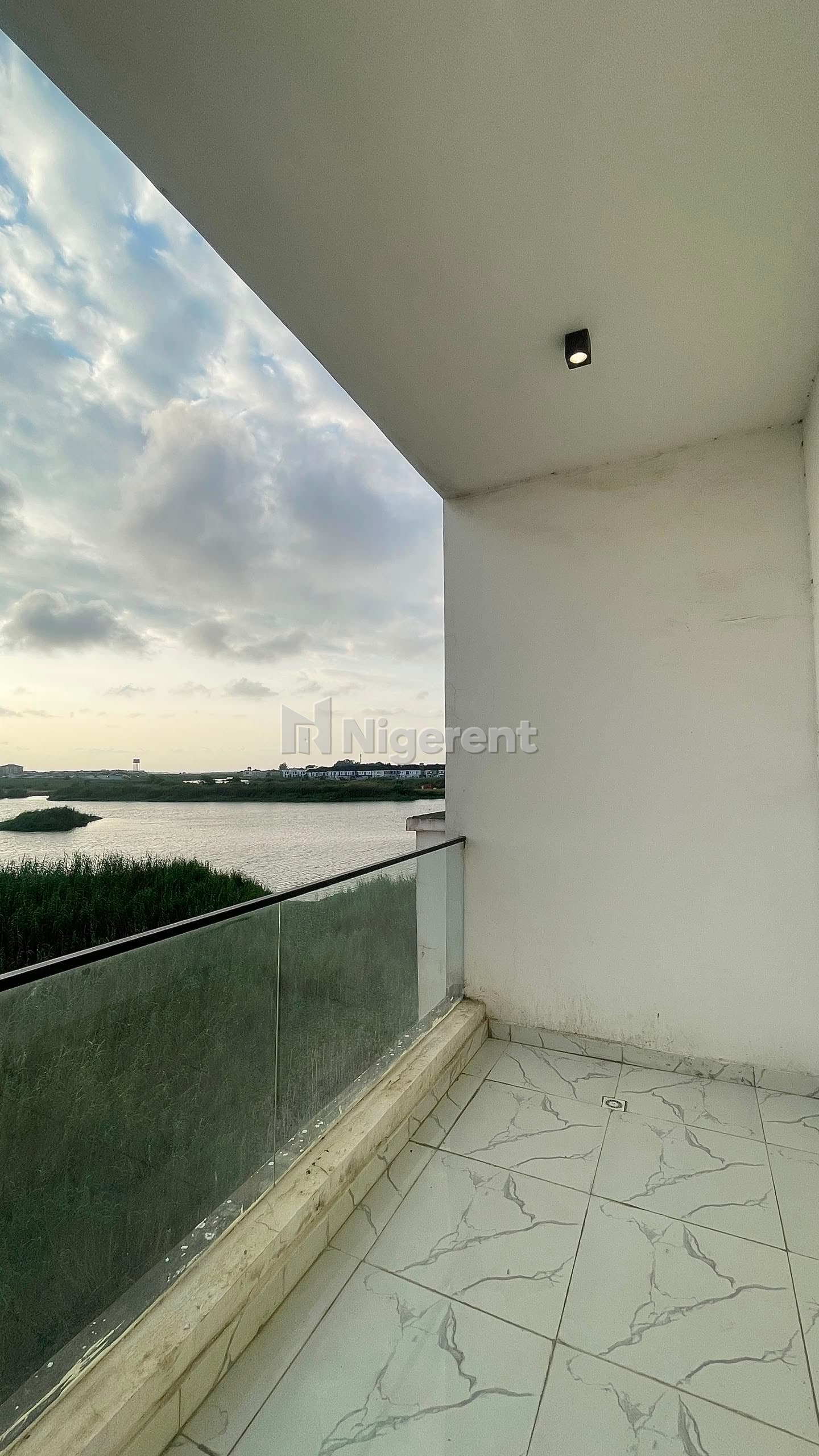 MASSIVE FULLY DETACHED  6BDR  DUPLEX + BQ  IN PEACEFUL CODE IN / CODE OUT PLEASANT ESTATE AT CHEVRON ALTERNATIVE