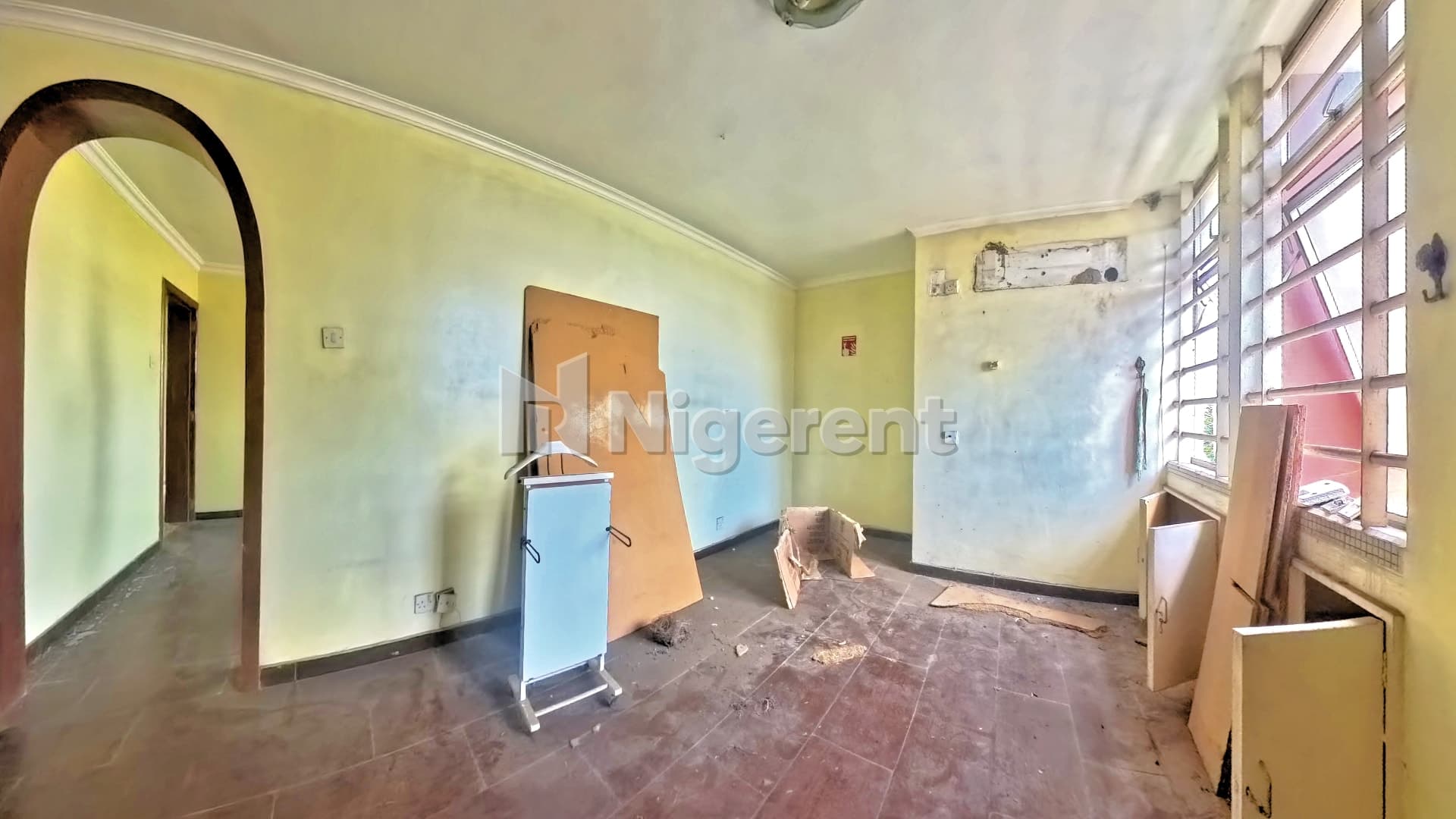 Developable 4 Bedroom Terrance Houses with 3 Unit of Domestic Quarters