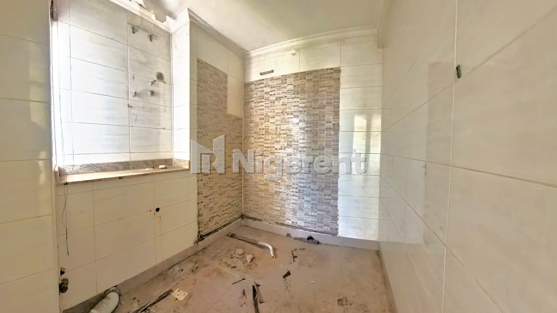 Developable 4 Bedroom Terrance Houses with 3 Unit of Domestic Quarters