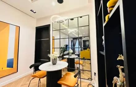 3-Bedroom Premium Serviced Apartment with Pool and Gym