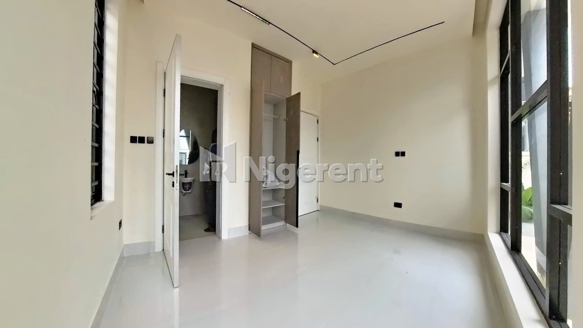 5-Bedroom Duplex for Sale