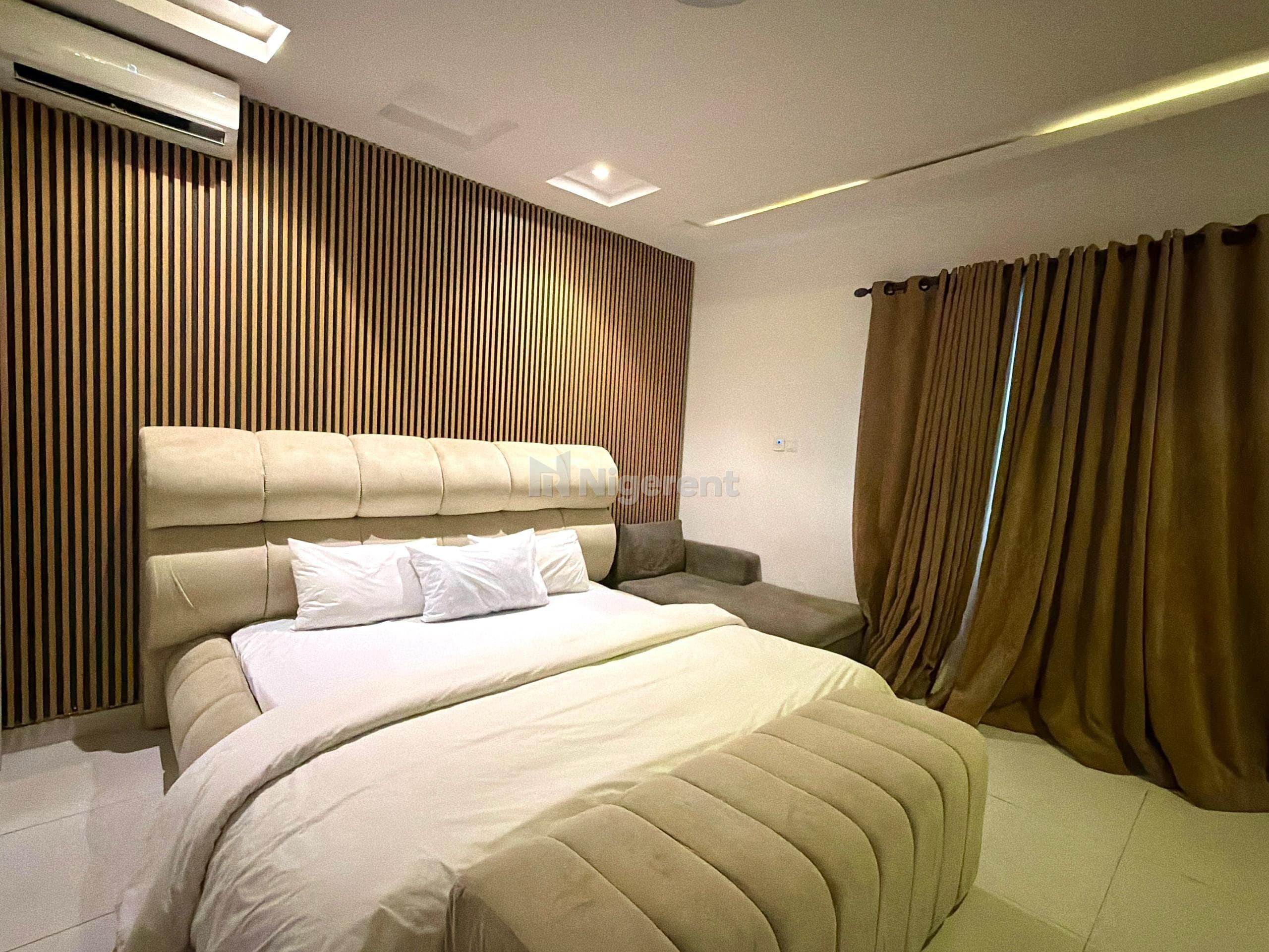 Flat 17