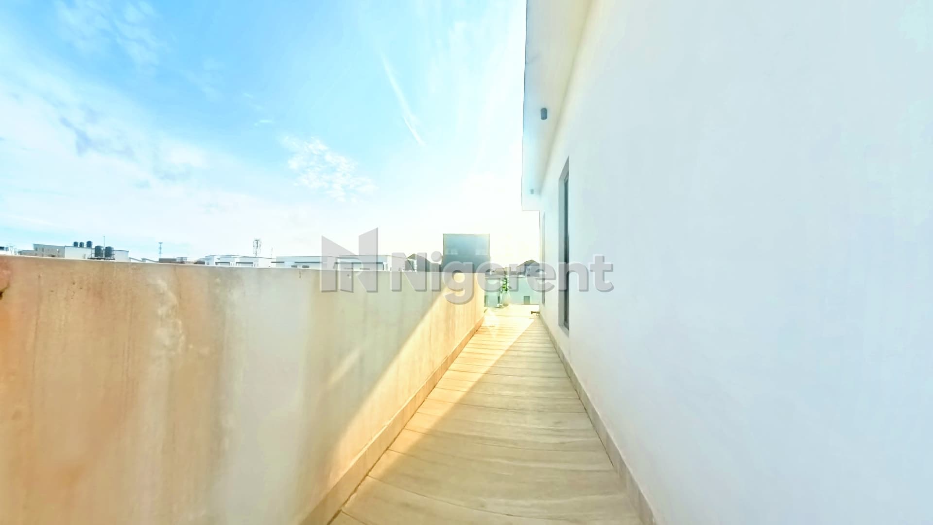 4 Units of 5 Bedroom Ensuite Apartments with Domestic Quarters