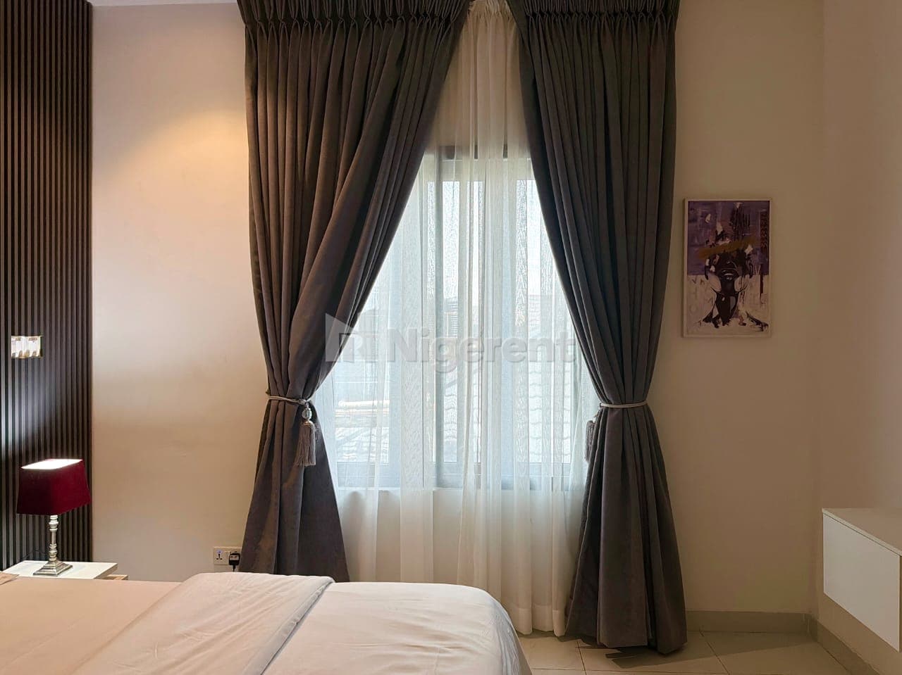 FLAT 11