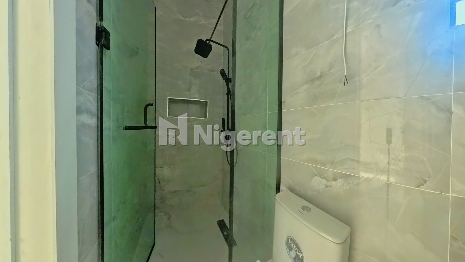 4 Units of 5 Bedroom Ensuite Apartments with Domestic Quarters