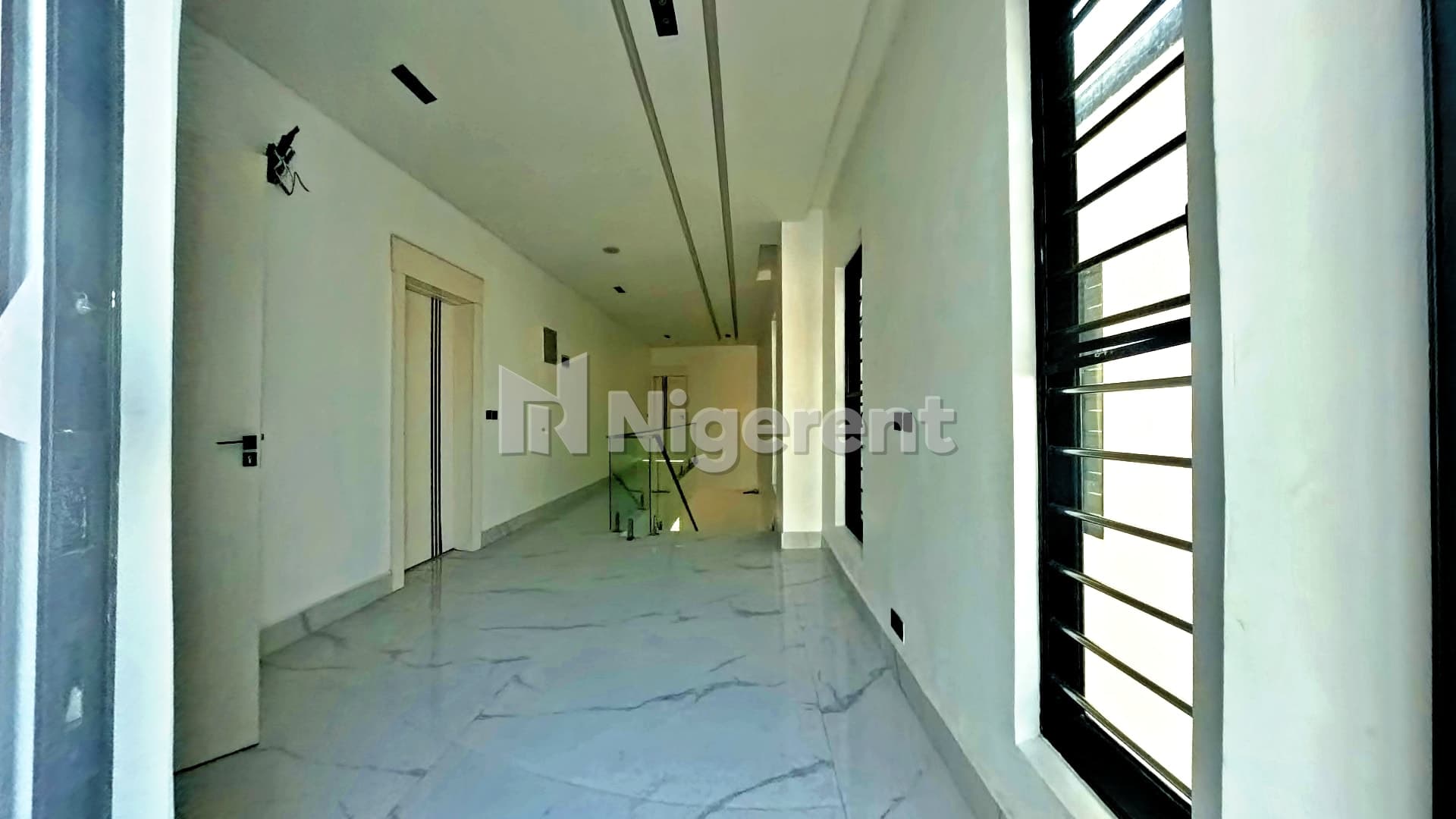4 Units of 5 Bedroom Ensuite Apartments with Domestic Quarters
