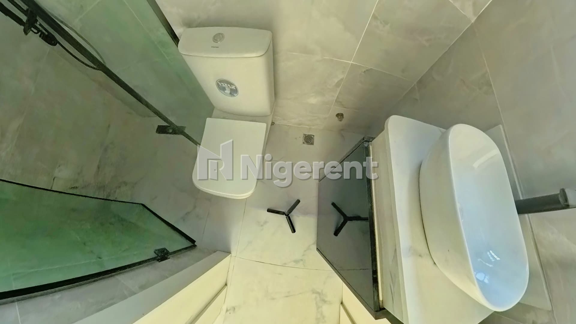4 Units of 5 Bedroom Ensuite Apartments with Domestic Quarters
