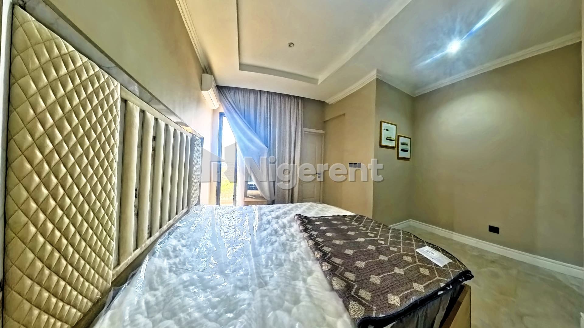 Fully Furnished En-Suite 5 Bedroom Maisonette with Two Living Rooms and Private Balconies