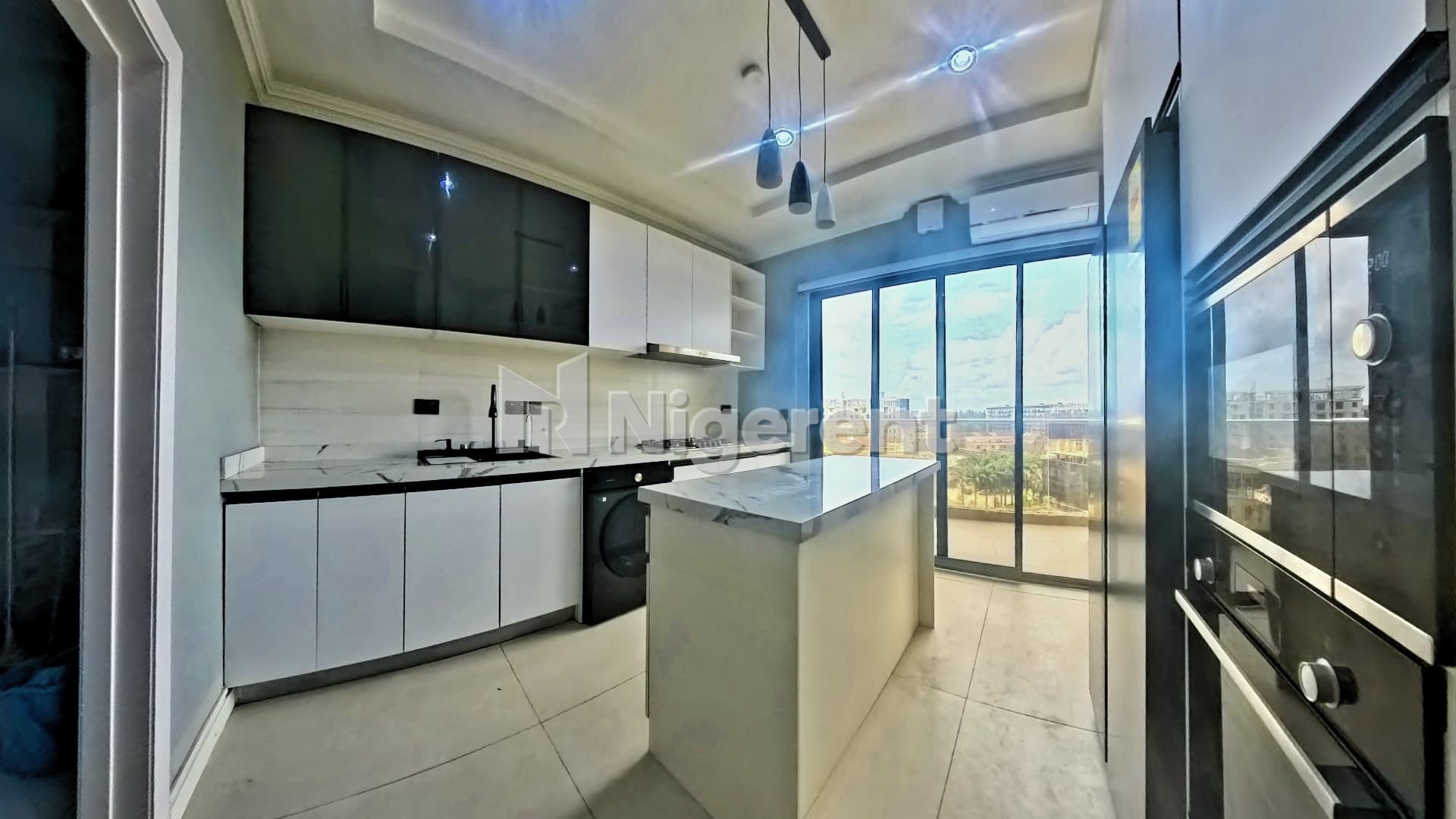 Fully Furnished En-Suite 5 Bedroom Maisonette with Two Living Rooms and Private Balconies