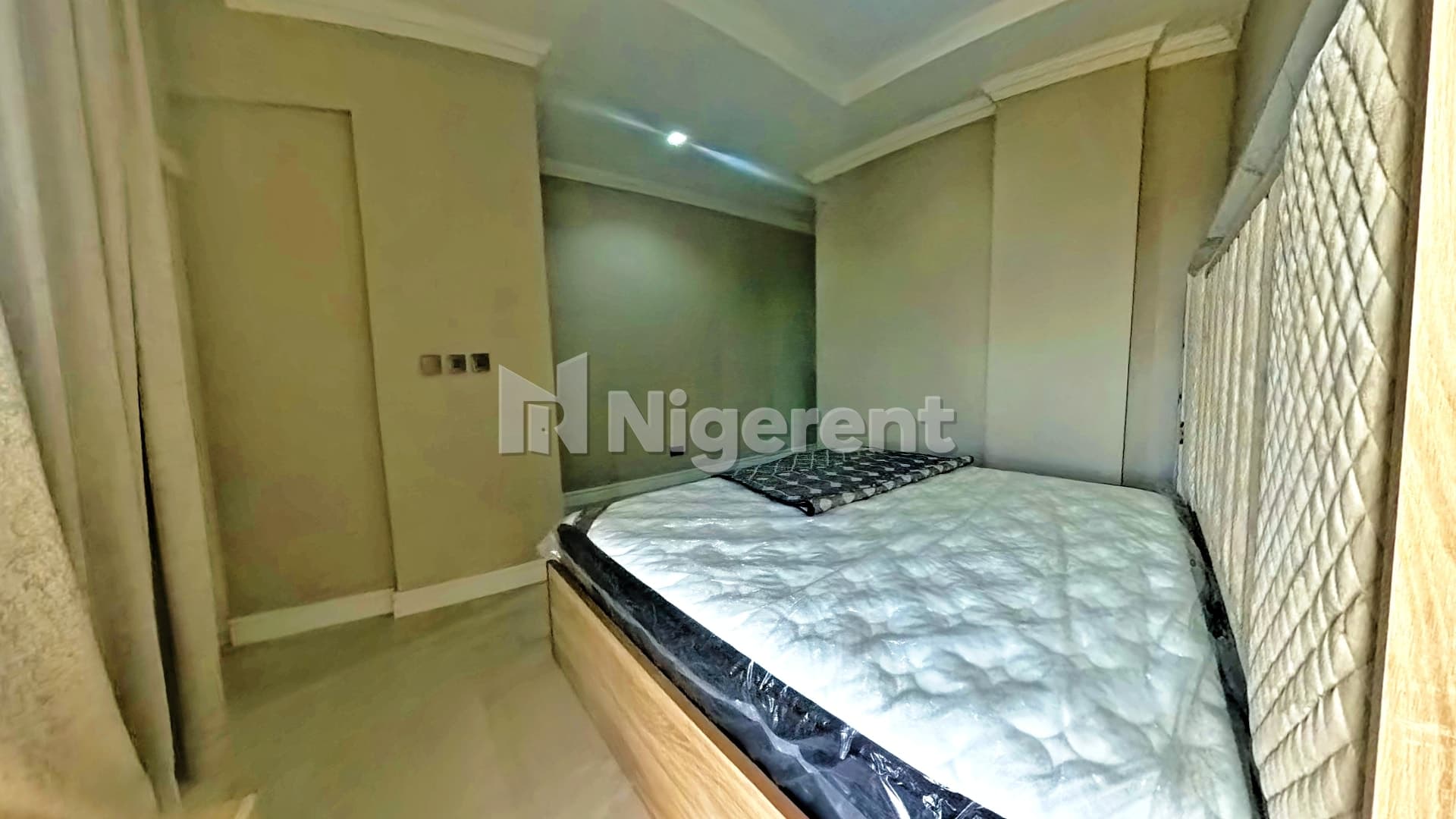 Fully Furnished En-Suite 5 Bedroom Maisonette with Two Living Rooms and Private Balconies