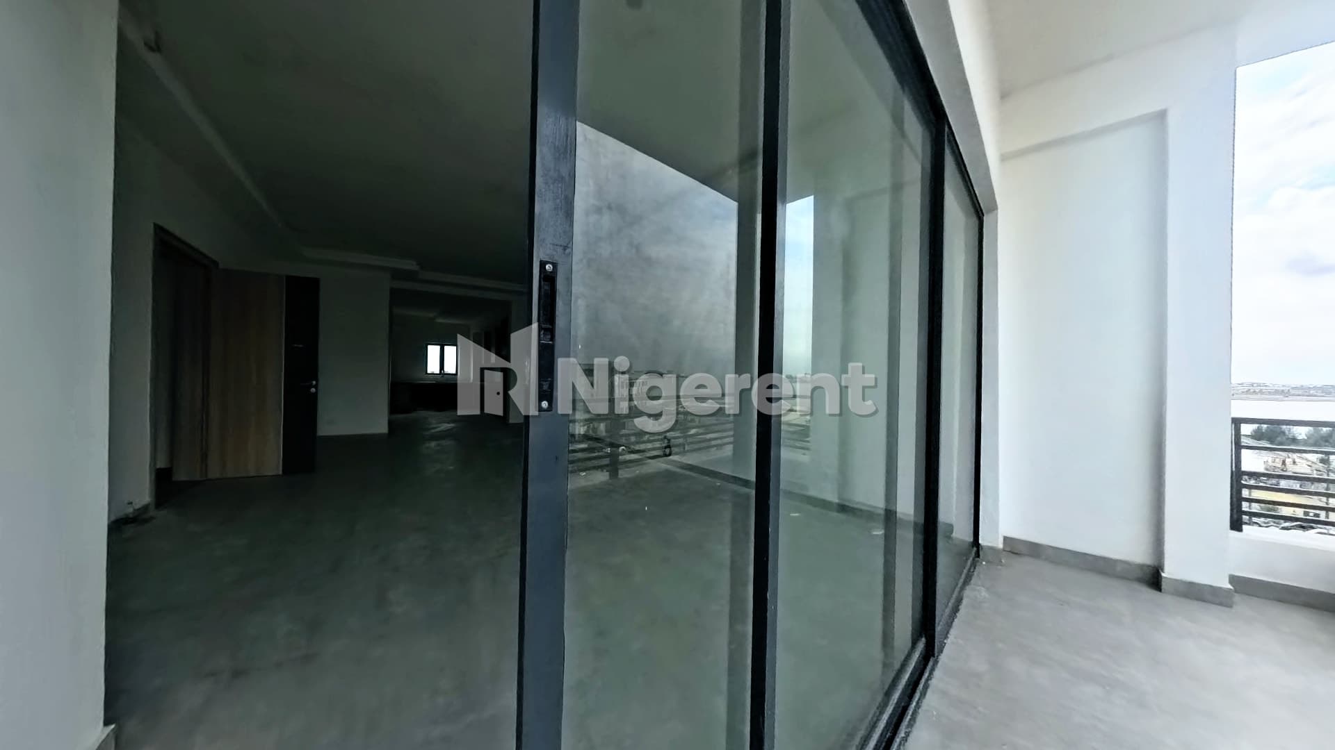 Seaview 3 Bedroom Apartment with BQ
