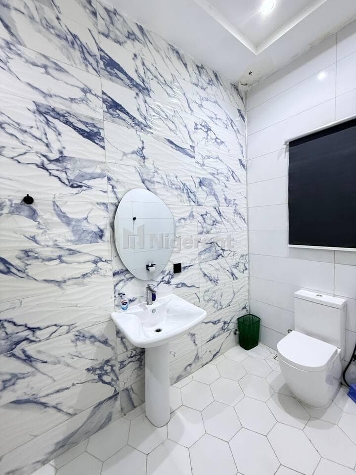 Blue Furo - 3-Bedroom Apartment