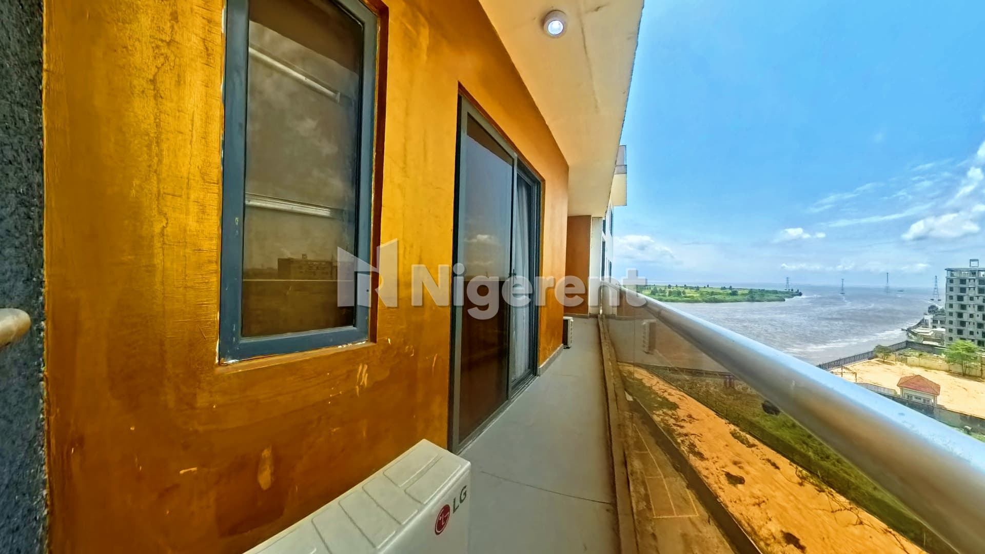 Fully Furnished En-Suite 5 Bedroom Maisonette with Two Living Rooms and Private Balconies