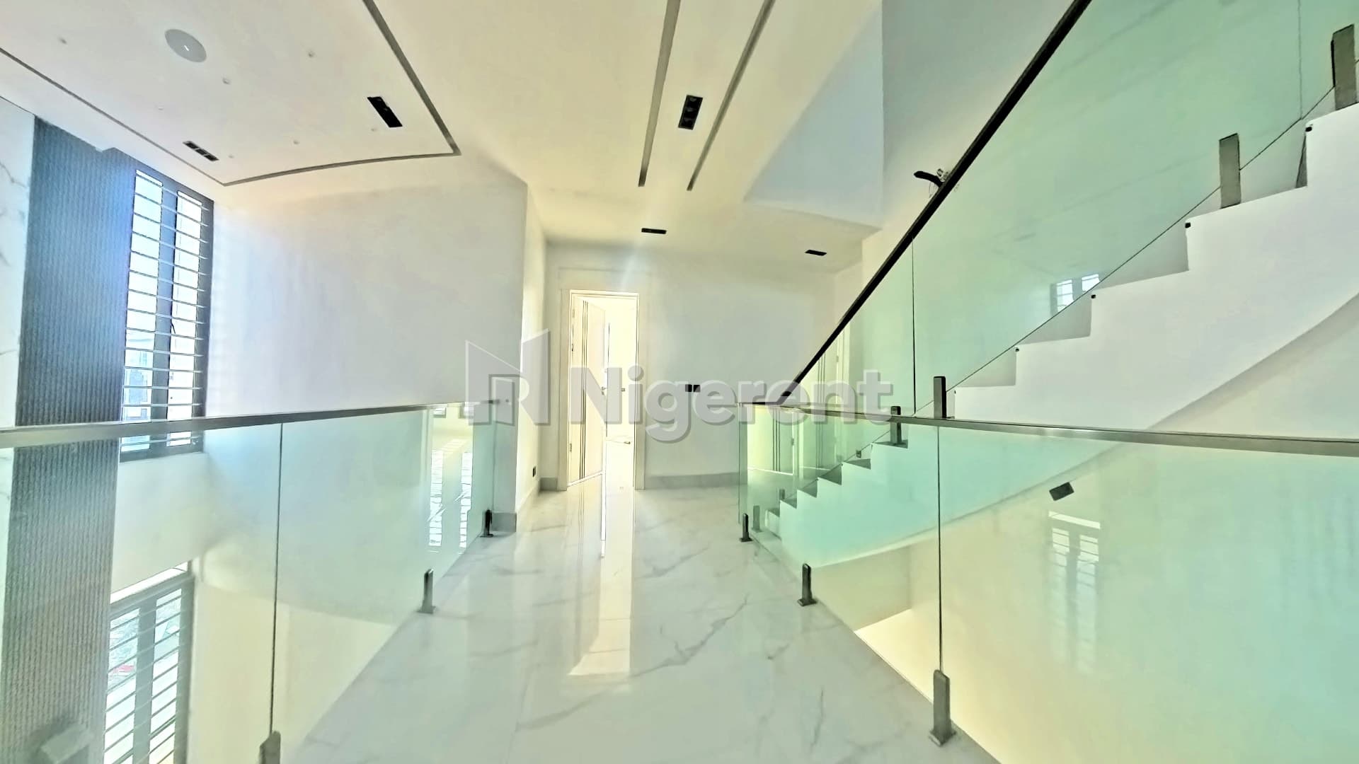 4 Units of 5 Bedroom Ensuite Apartments with Domestic Quarters