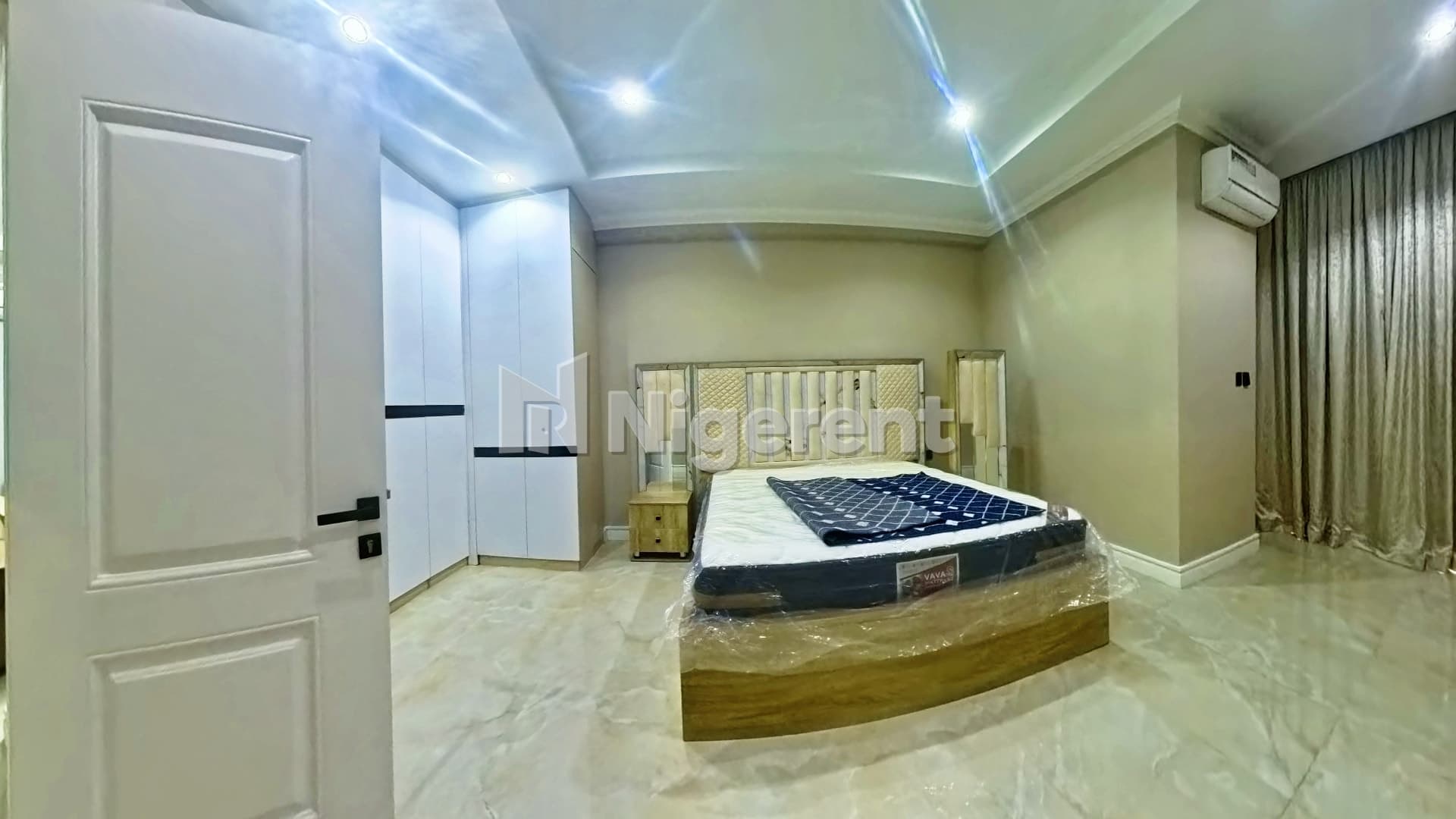 Fully Furnished En-Suite 5 Bedroom Maisonette with Two Living Rooms and Private Balconies
