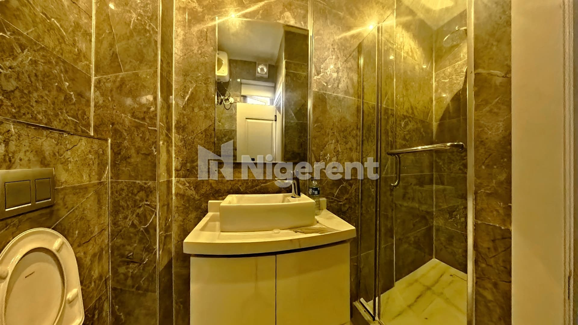 Fully Furnished En-Suite 5 Bedroom Maisonette with Two Living Rooms and Private Balconies