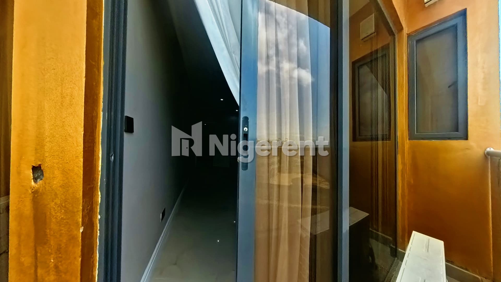 Fully Furnished En-Suite 5 Bedroom Maisonette with Two Living Rooms and Private Balconies