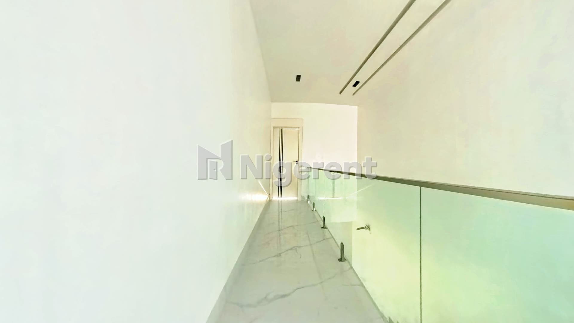 4 Units of 5 Bedroom Ensuite Apartments with Domestic Quarters