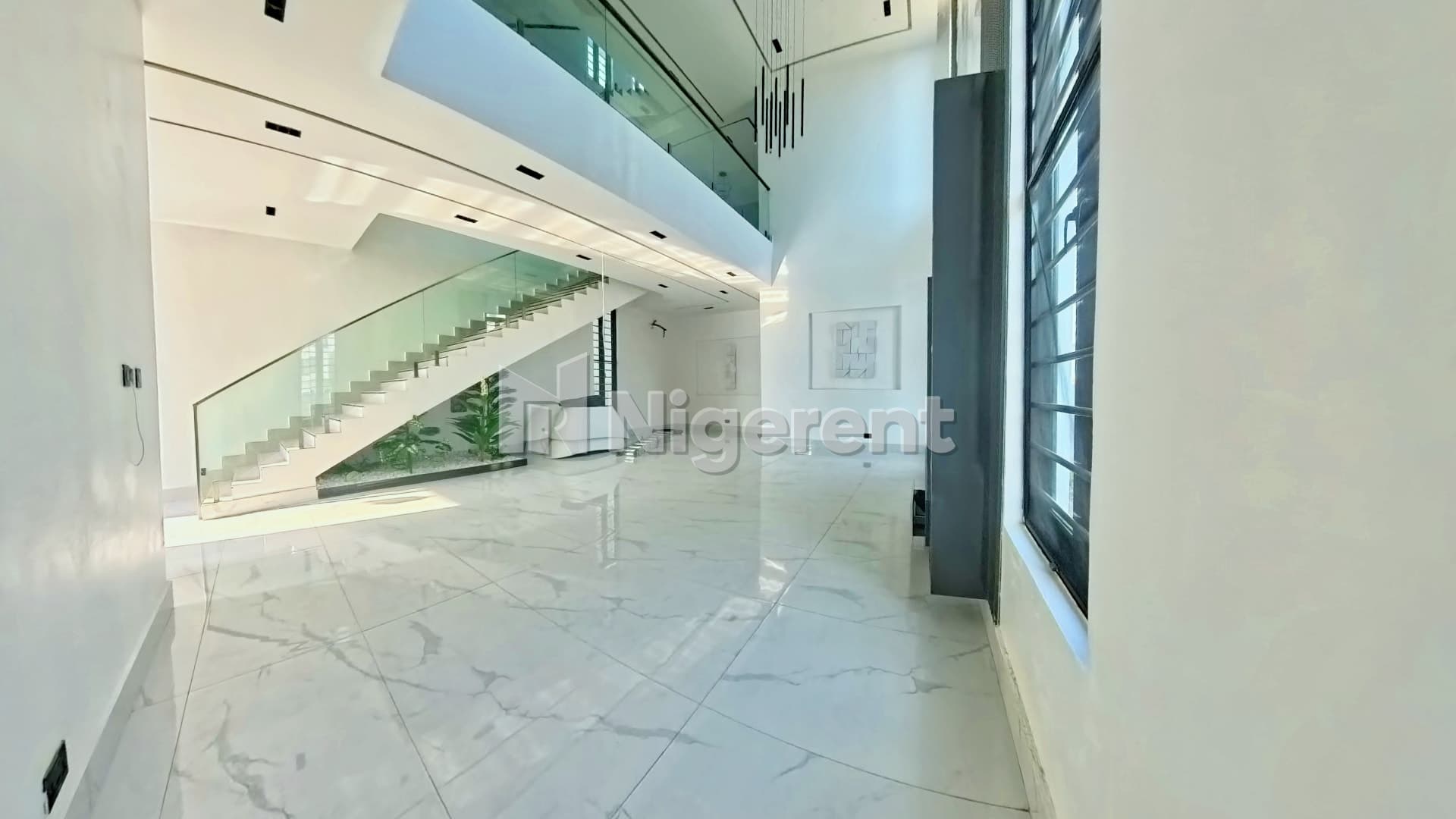 4 Units of 5 Bedroom Ensuite Apartments with Domestic Quarters