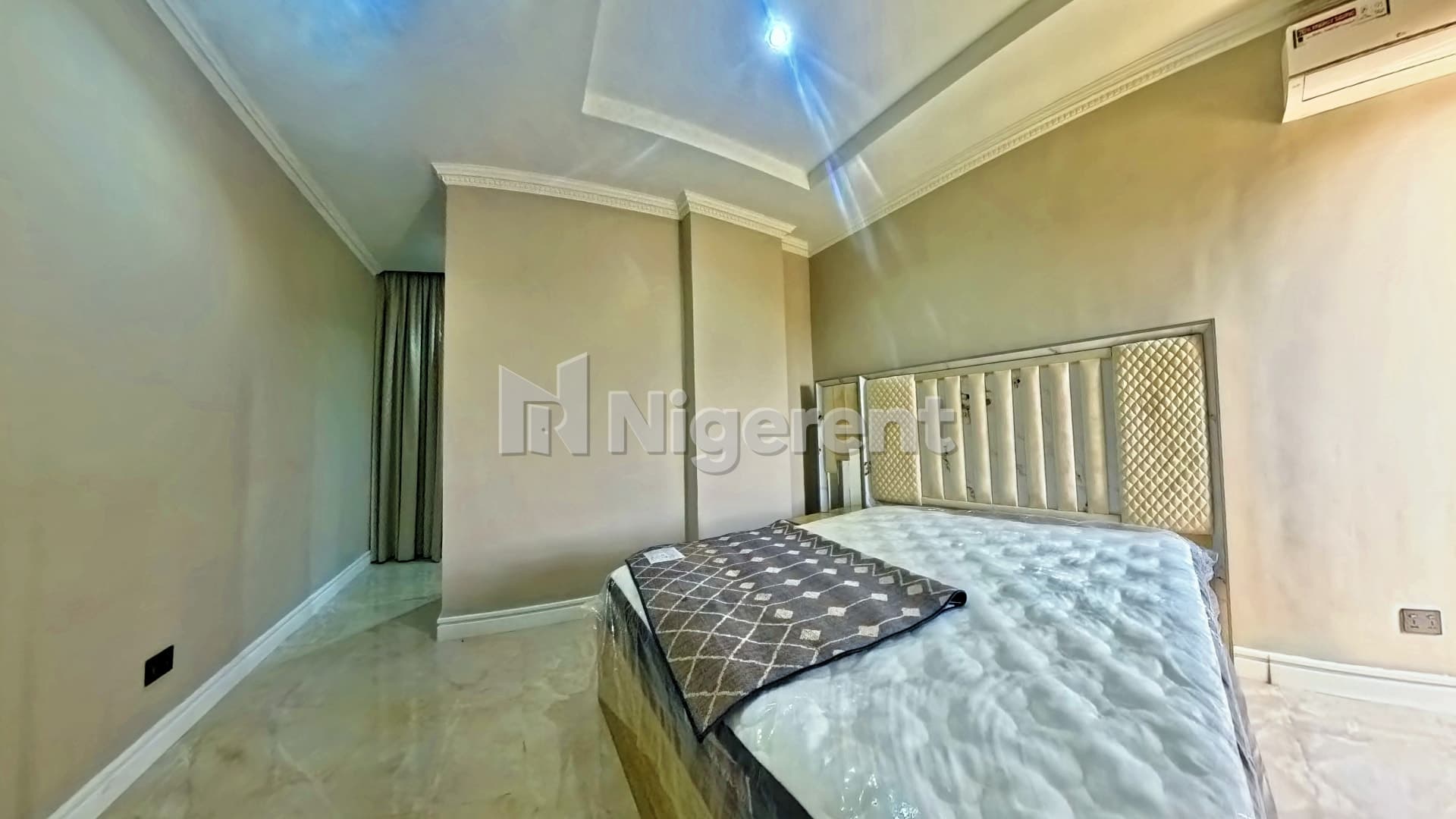 Fully Furnished En-Suite 5 Bedroom Maisonette with Two Living Rooms and Private Balconies