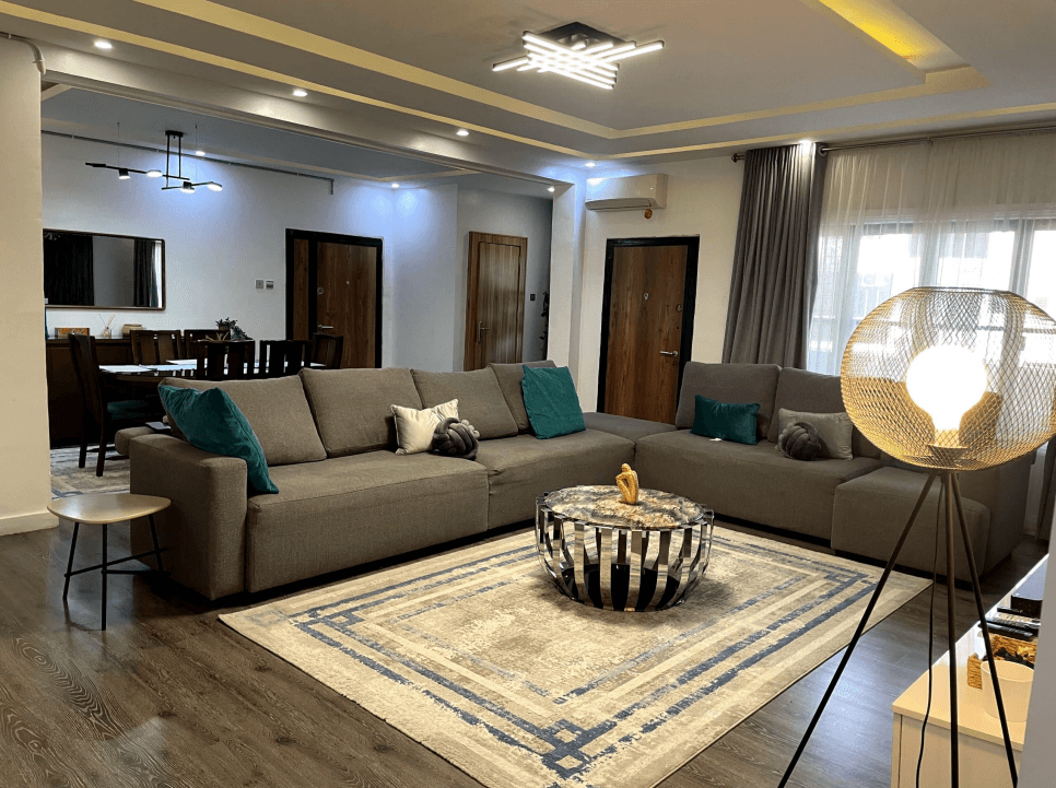 3-Bedroom Apartment with Pool & Gym