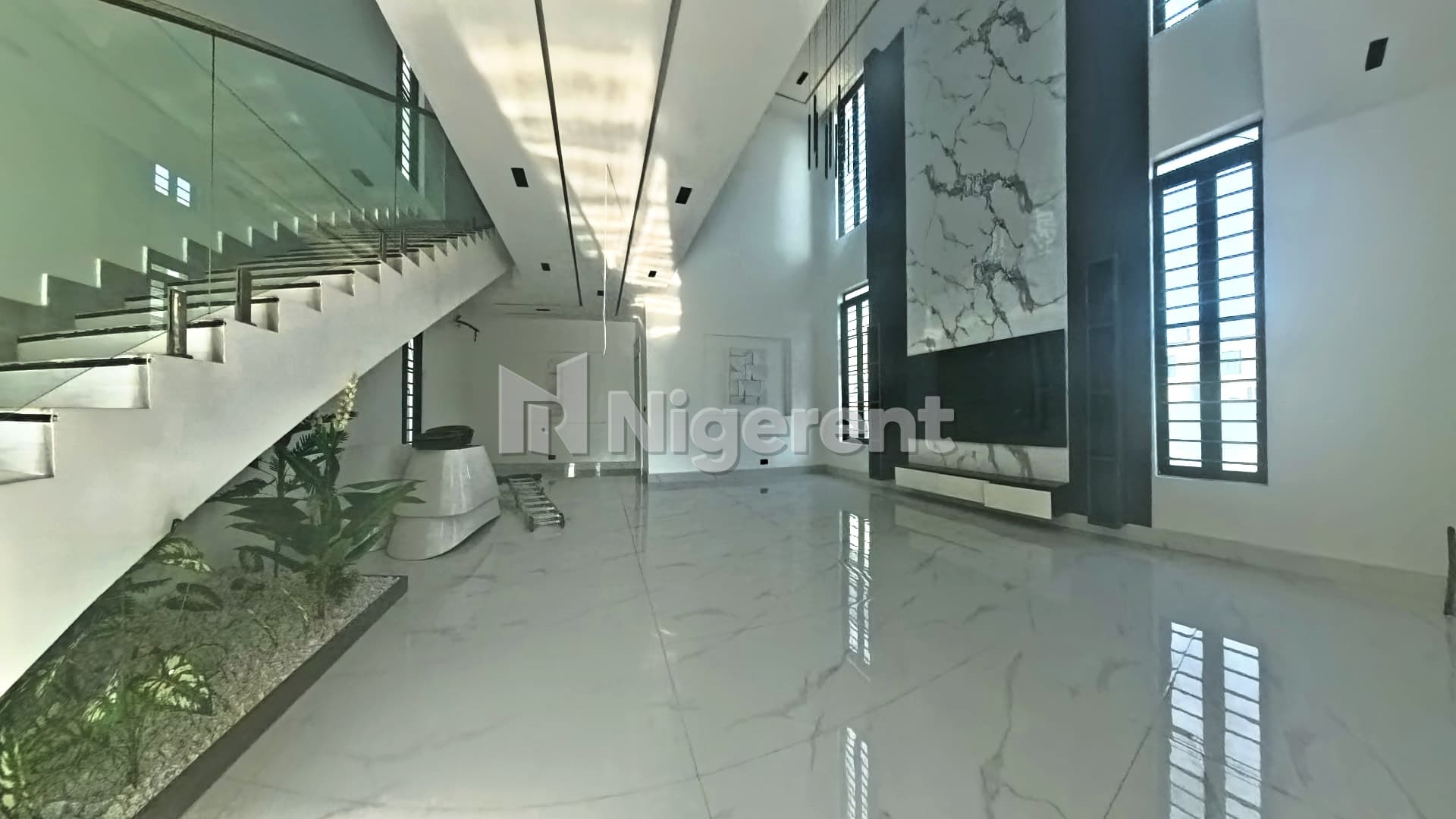4 Units of 5 Bedroom Ensuite Apartments with Domestic Quarters