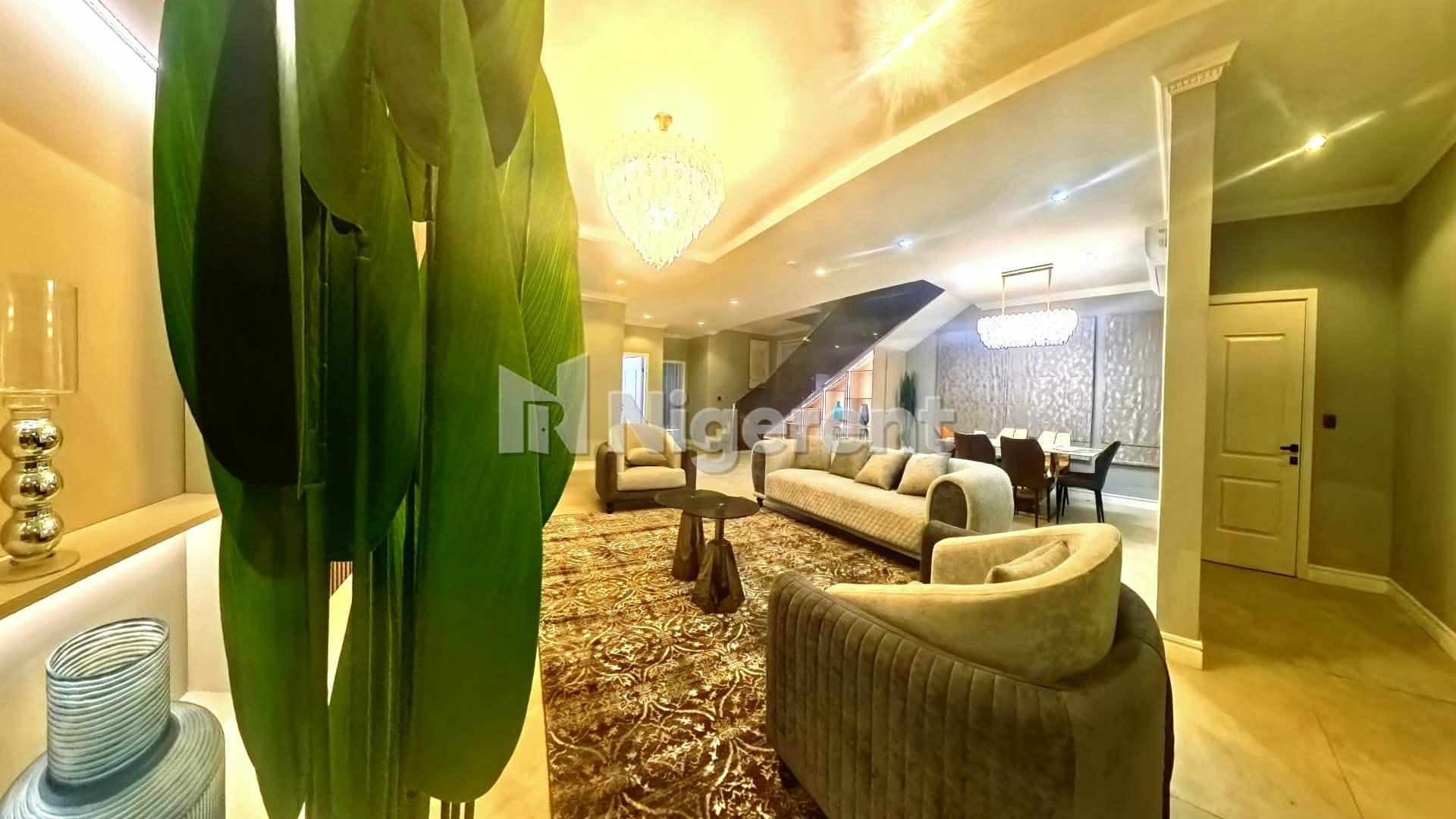 Fully Furnished En-Suite 5 Bedroom Maisonette with Two Living Rooms and Private Balconies