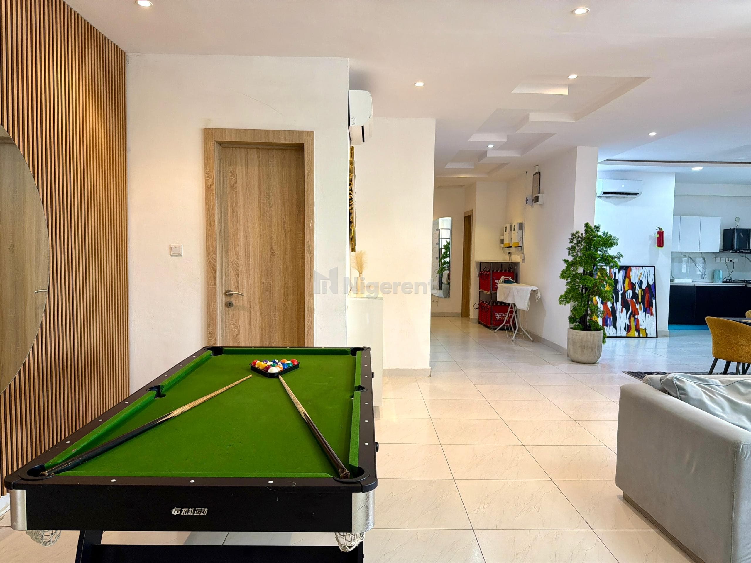 Flat 17