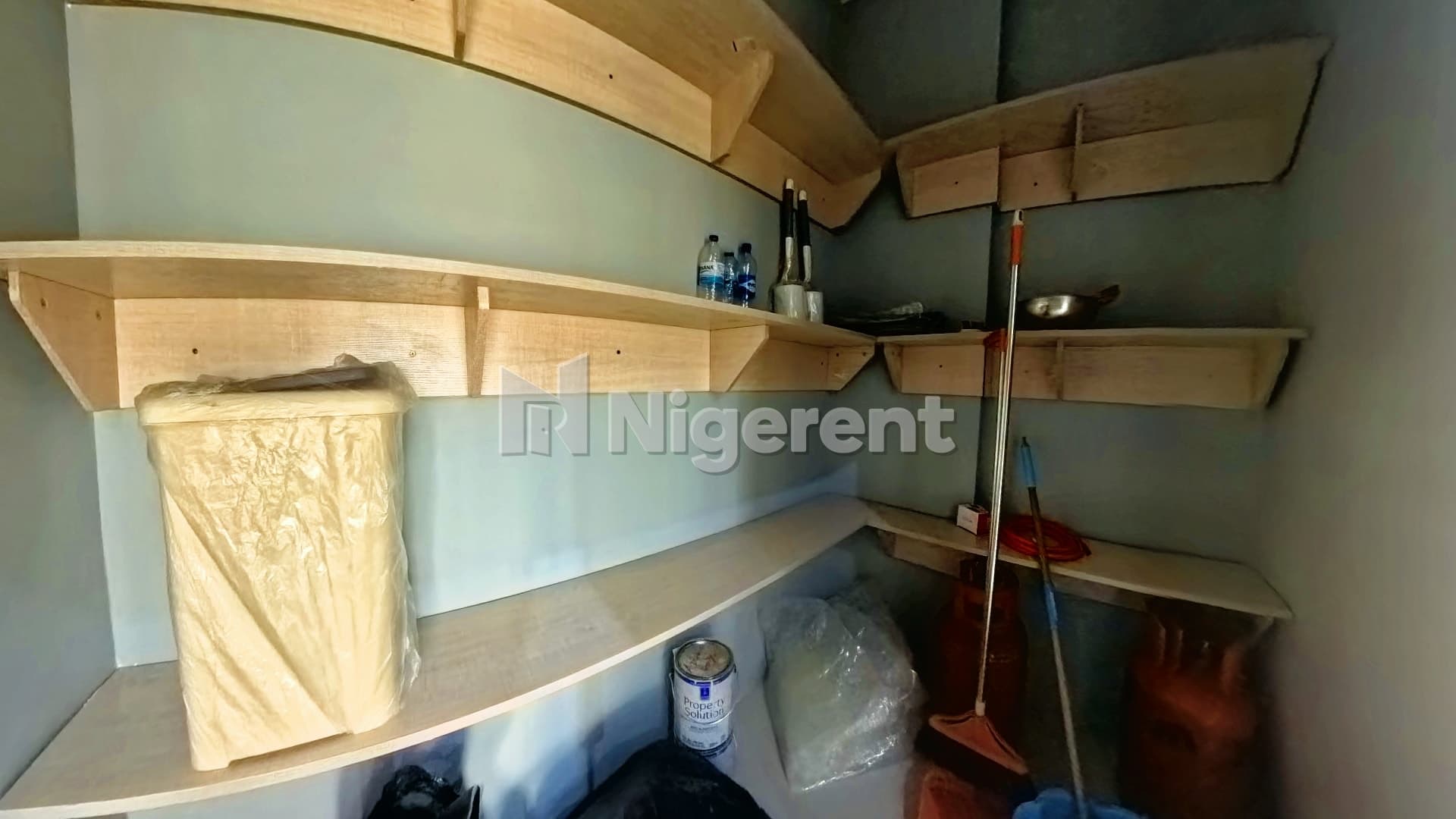 Fully Furnished En-Suite 5 Bedroom Maisonette with Two Living Rooms and Private Balconies