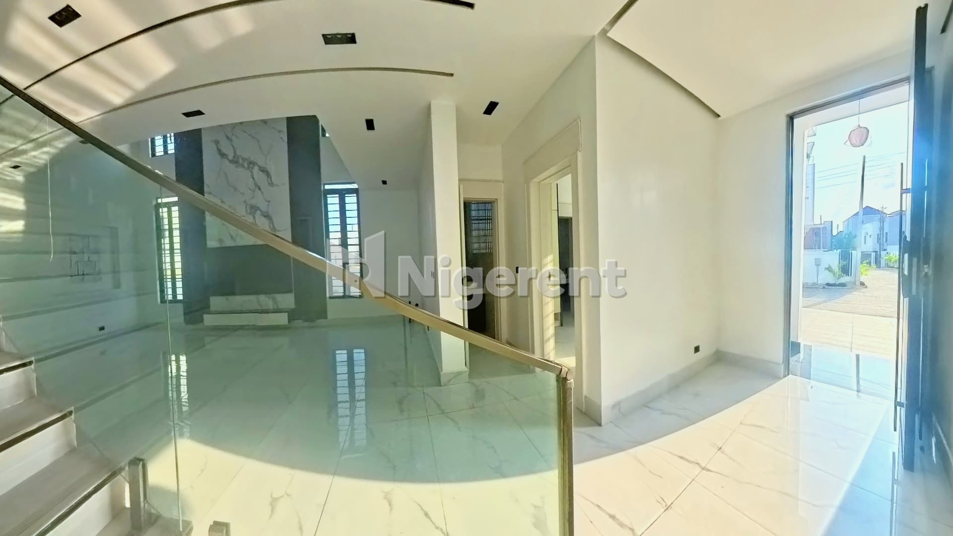 4 Units of 5 Bedroom Ensuite Apartments with Domestic Quarters