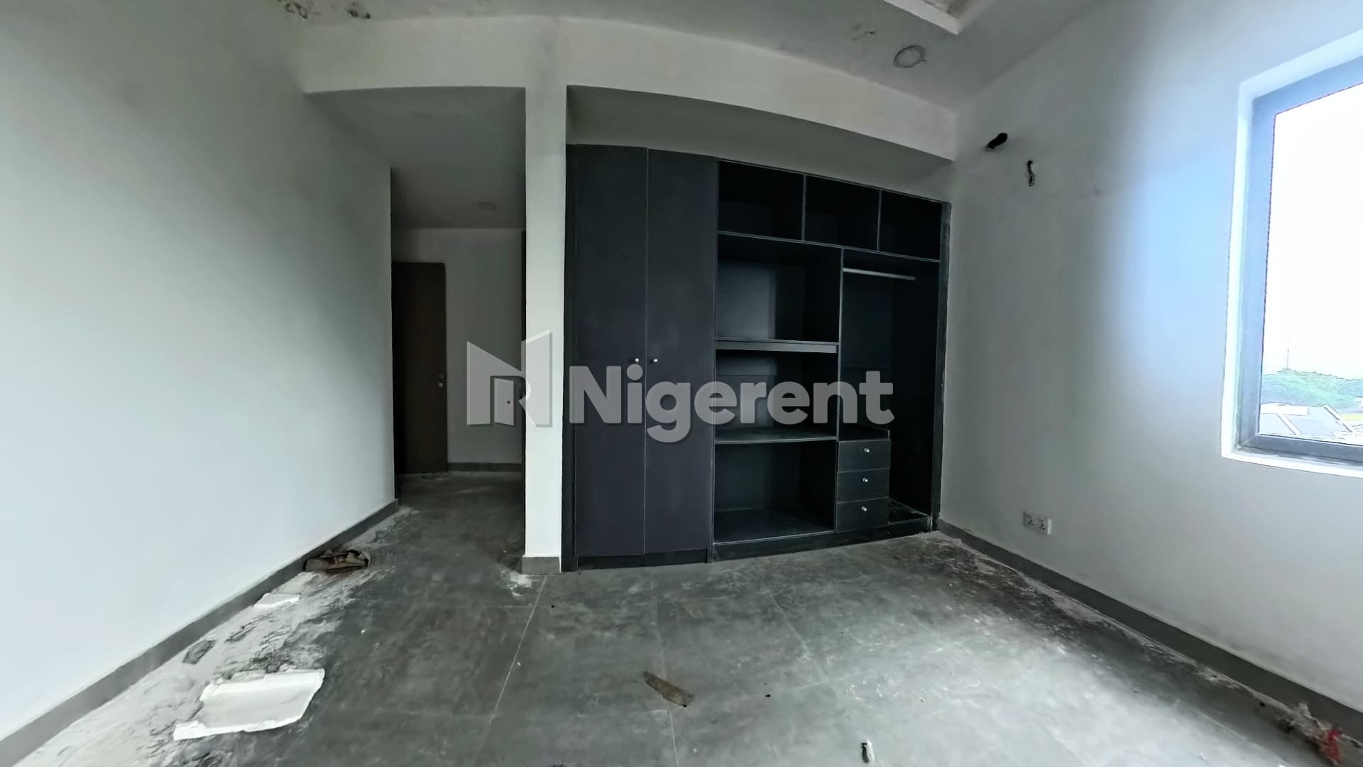 Seaview 3 Bedroom Apartment with BQ