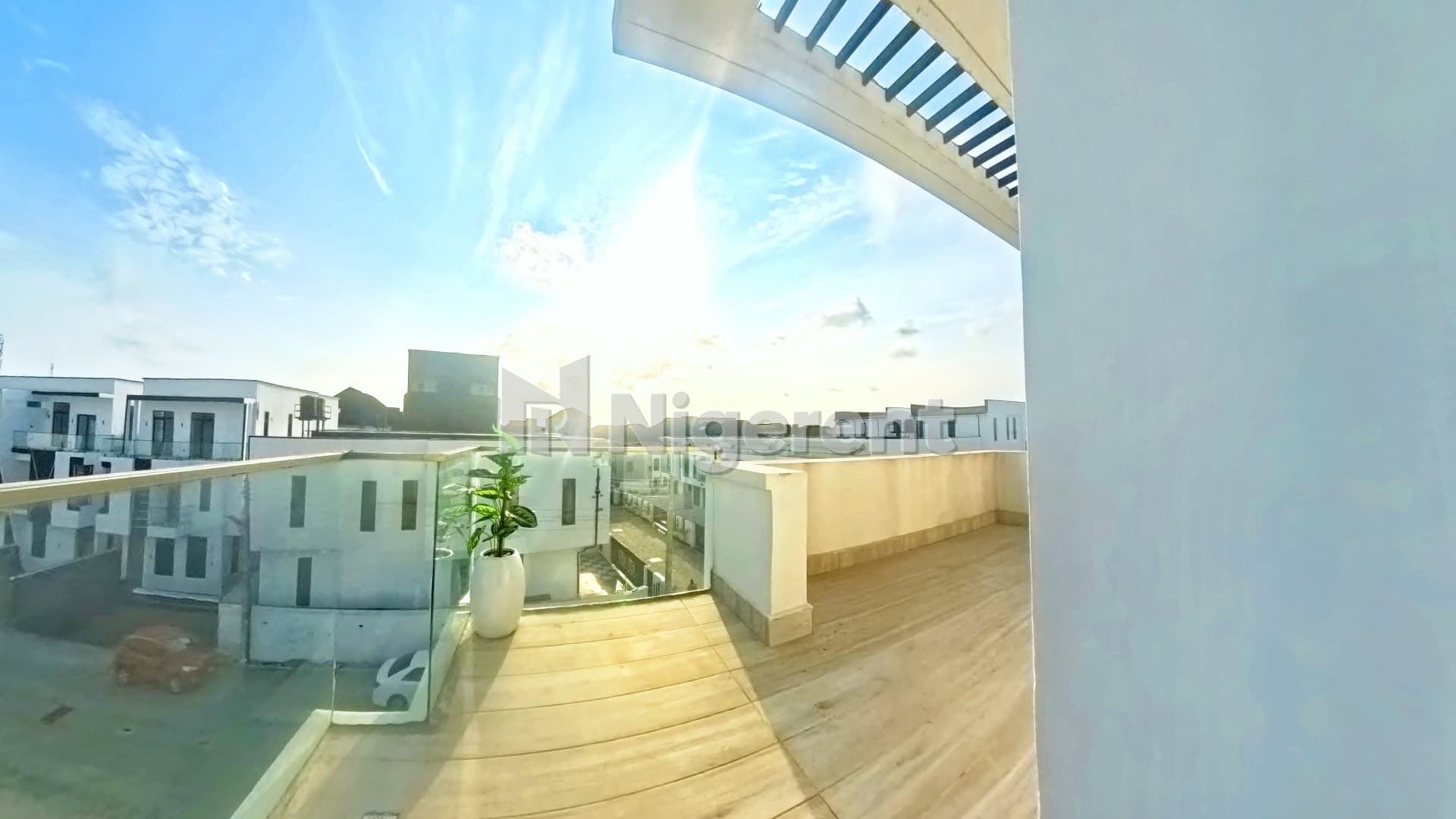 4 Units of 5 Bedroom Ensuite Apartments with Domestic Quarters